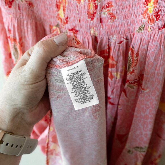 Ripe Maternity Libby Dress Size Large Pink Floral Smocked Flutter Sleeve Midi - Picture 7 of 7